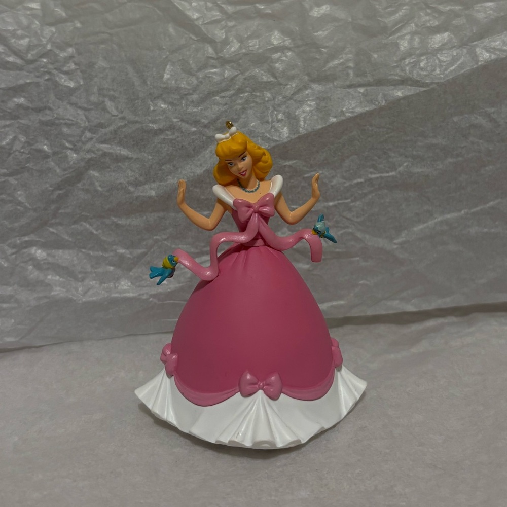 2000 Hallmark Dressing Cinderella Keepsake Ornament